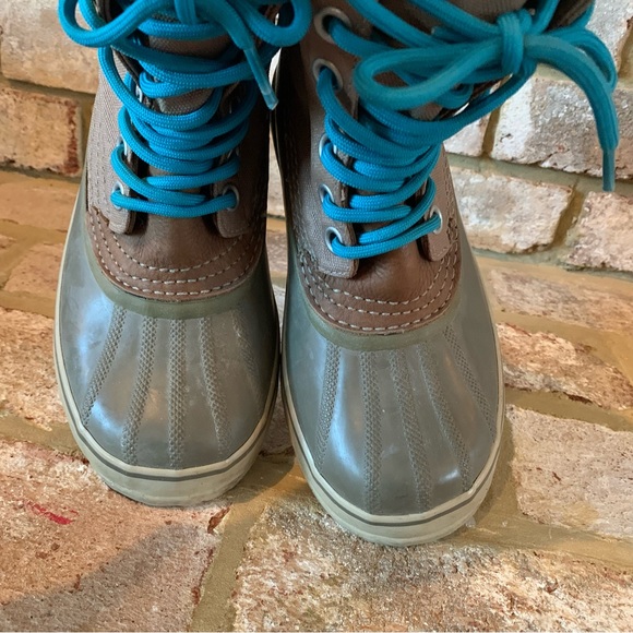 Sorel | Waterproof Winter Boots with Removable Liner - Picture 13 of 14